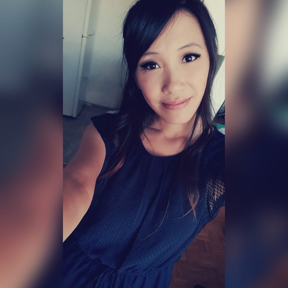 Meet your Posher, Jennifer - Picture 1 of 1